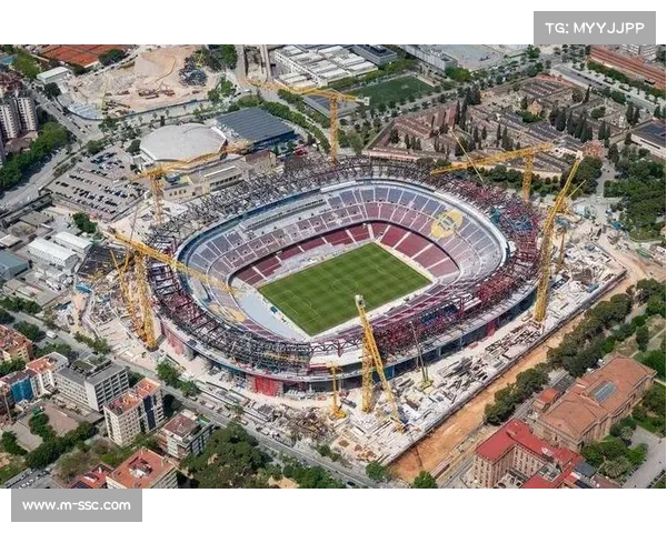 诺坎普承办巴萨逆转战，球场氛围成主场优势关键